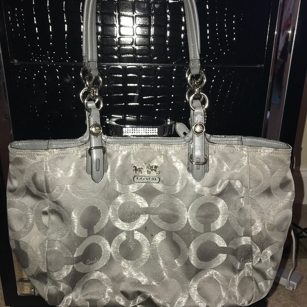 AUTHENTIC COACH BAG